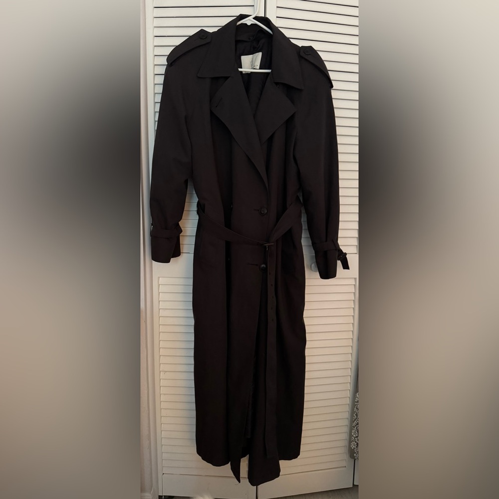 London Fog Classic dark charcoal gray Long Trench Coat with Belt